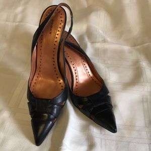 Ladies sling back pump